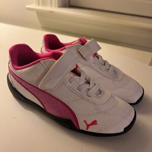 Puma Toddler Sneakers – Size 10 (White & Pink)